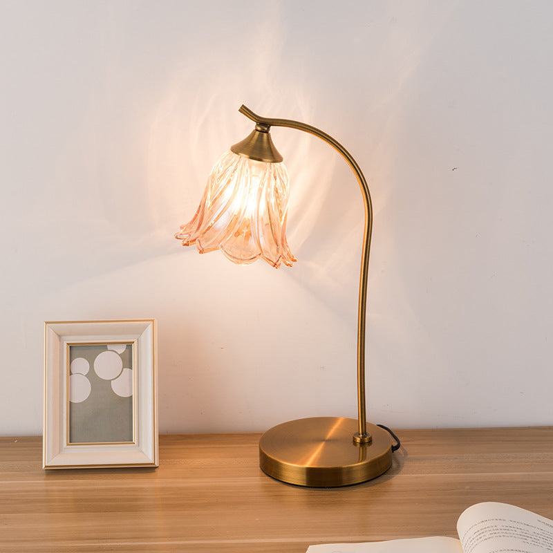 French retro style bedroom bedside table lamp